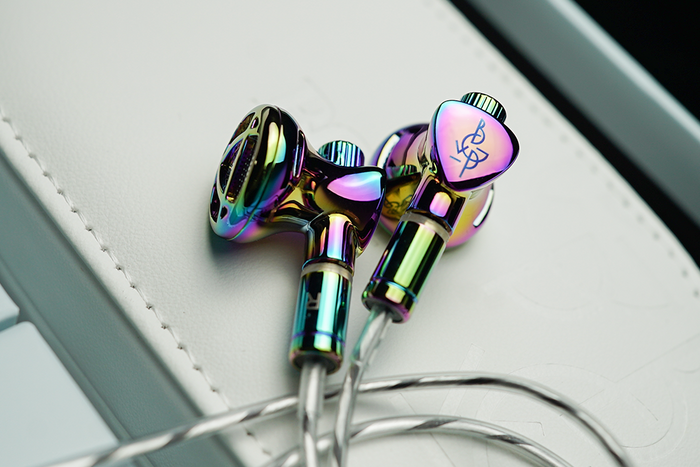 BGVP DX7 14.2mm Dynamic Driver In-Ear Headphone