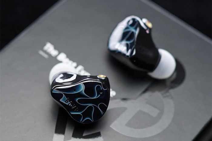 BGVP Q3 1DD+1BA TWS True Wireless Headphone (TWS)