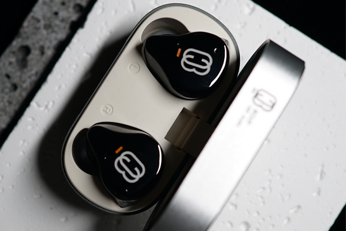 BGVP Q3 1DD+1BA TWS True Wireless Headphone (TWS)