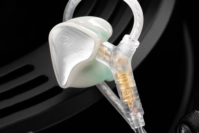 Celest Wyvern Pro 10mm Dynamic Driver In-Ear Headphone