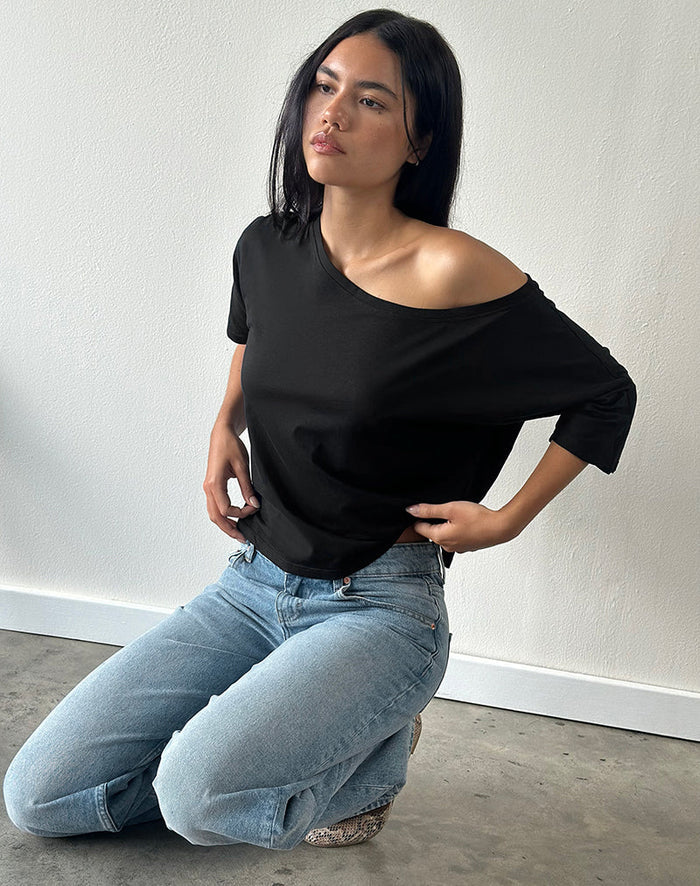 Image of Daman Off-The-Shoulder Basic Top in Black