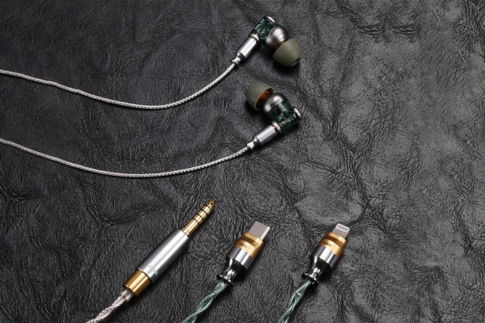 DD E2023 Janus3 Dynamic Driver In-ear Headphone