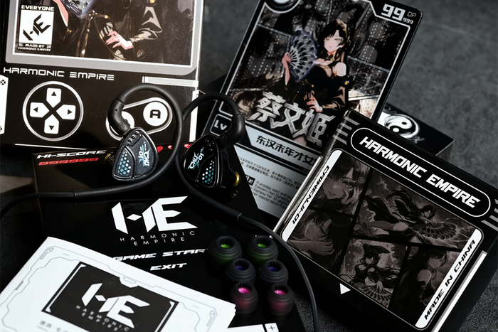 HE CAI WEN JI 10mm Dynamic In-ear Headphone.