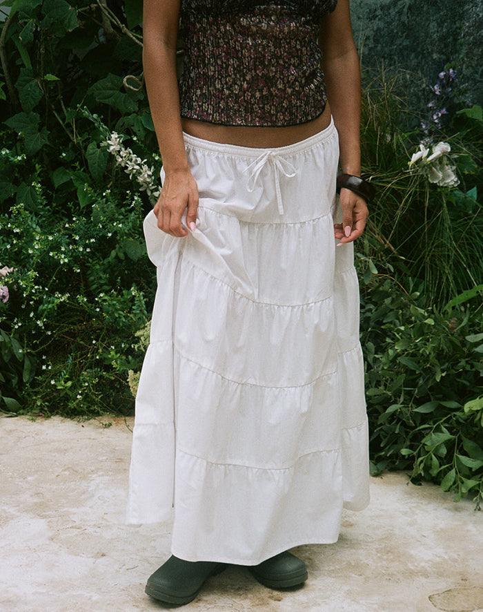 Image of Izumi Tiered Midi Skirt in Poplin White