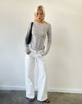 Image of Low Rise Roomy Jeans in True White