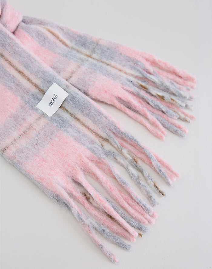 Image of Scarf in Brushed Knit Pink Check