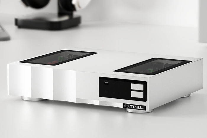 SMSL R100 R2R Digital to Analog Convertor (DAC).
