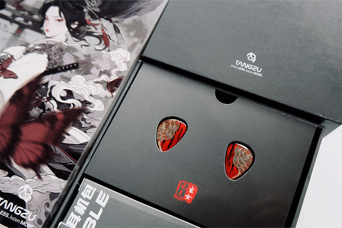 TANGZU x HBB XUAN NV Dual Dynamic Drivers In-Ear Headphone