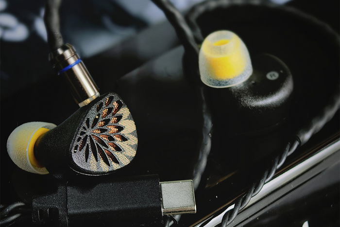 TANGZU YU XUAN JI 10mm Dynamic Driver In-Ear Headphone