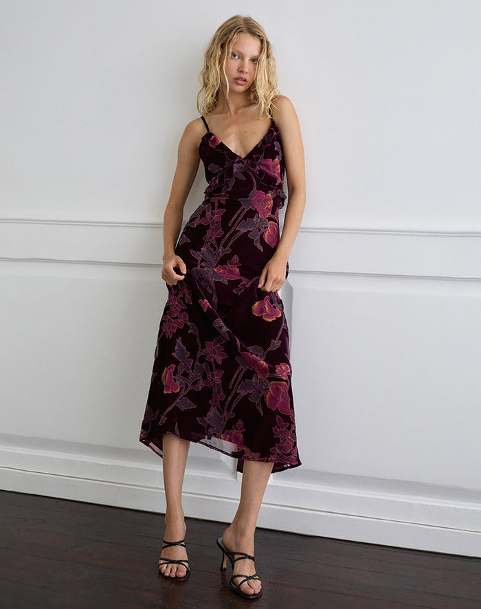 Image of Yamira Maxi Dress in Floral Devore Burgundy